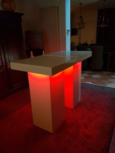 Sta-tafel-wit-LED-foto-1.jpeg